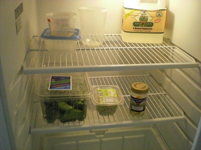 coser Dormitorio danés Cleaning The Refrigerator Naturally With Baking Soda And Lemon