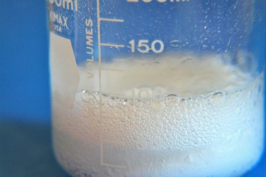 Reaction of baking soda and vinegar, when combined
